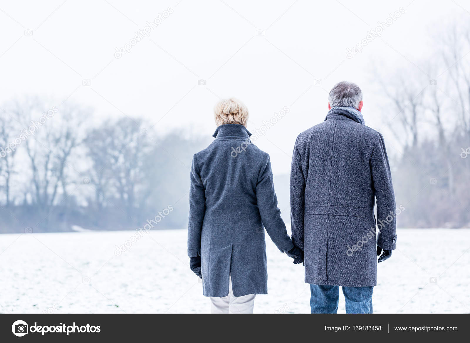 depositphotos_139183458-stock-photo-senior-couple-having-walk.jpg